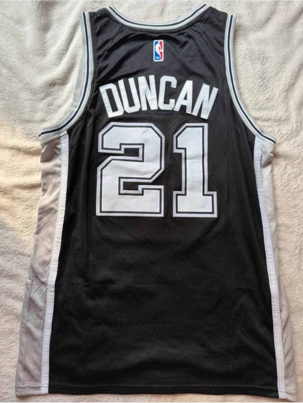 Tim Duncan San Antonio Spurs Jersey #21 Nike Black Size 50 STITCHED